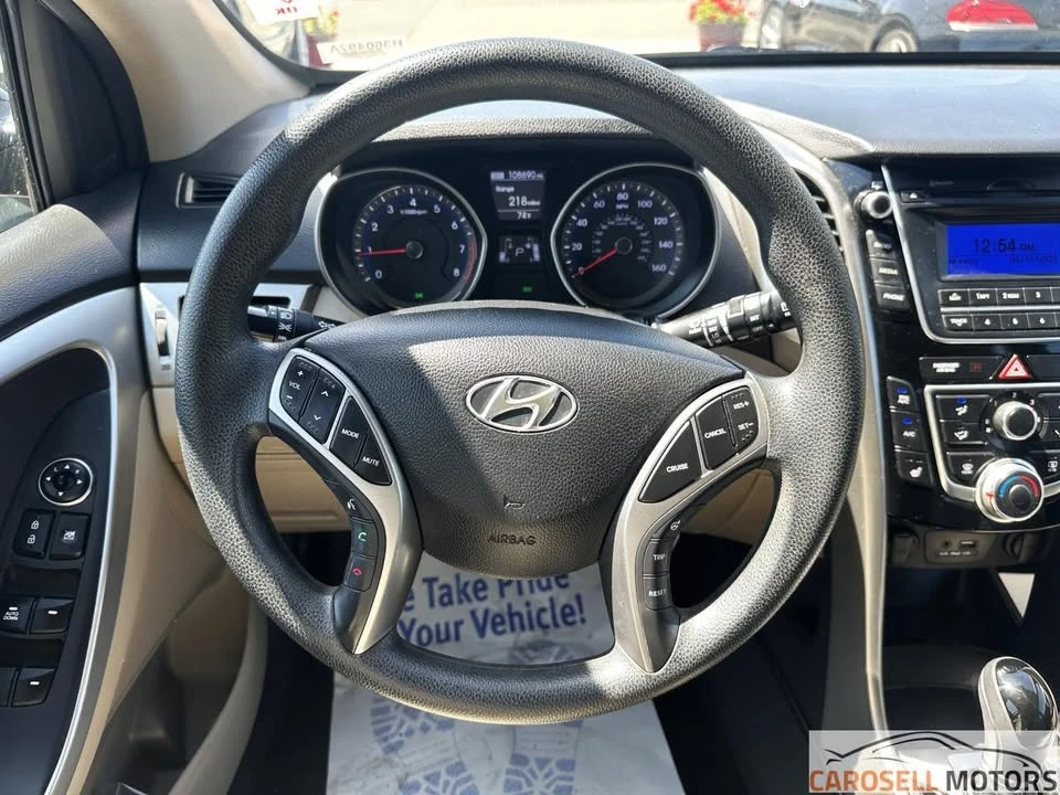 2016 Hyundai Elantra - Image 18 of 20