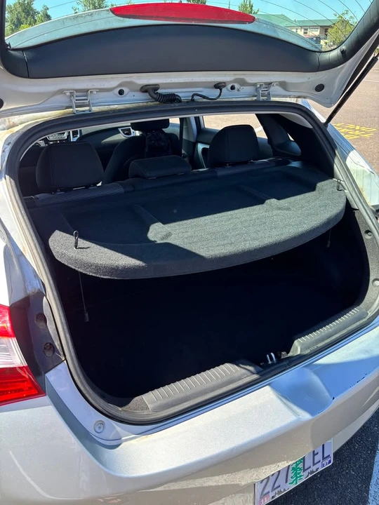 2016 Hyundai Elantra - Image 16 of 19