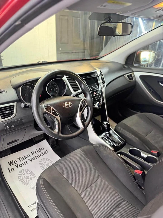 2016 Hyundai Elantra - Image 7 of 10