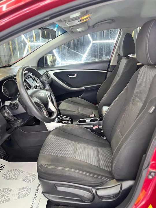 2016 Hyundai Elantra - Image 6 of 10