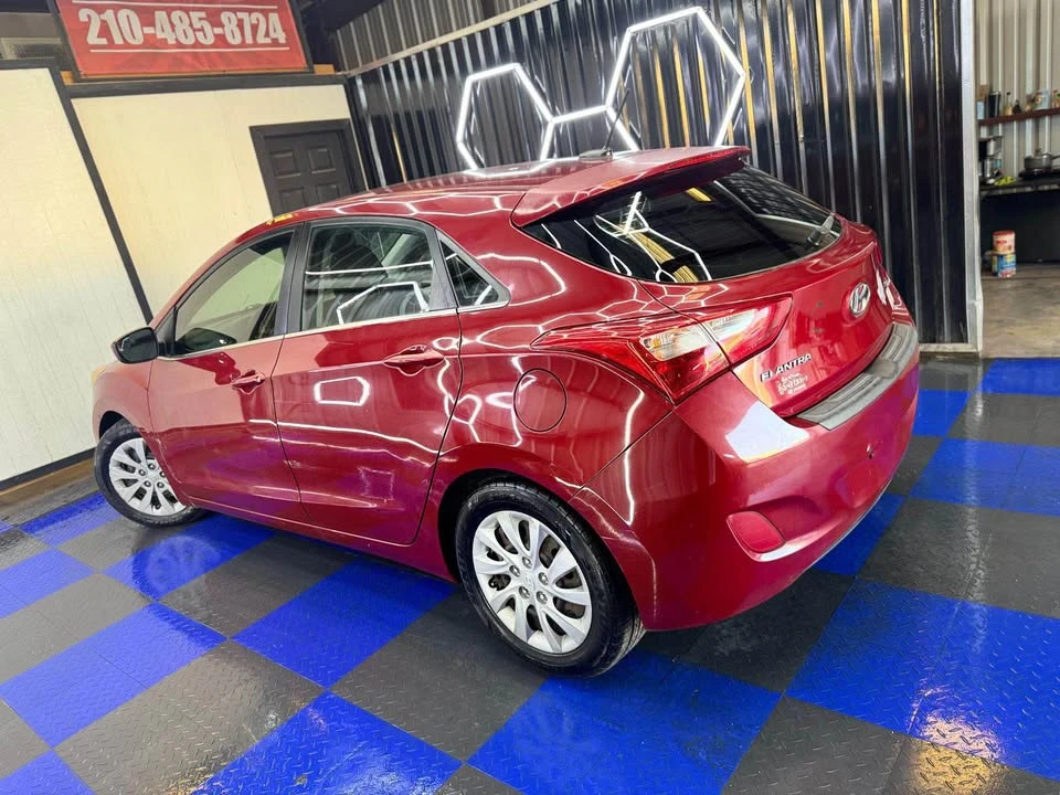 2016 Hyundai Elantra - Image 13 of 13