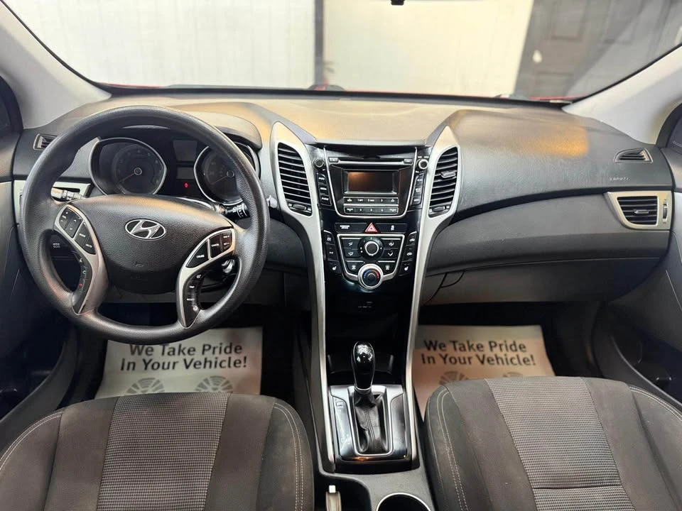 2016 Hyundai Elantra - Image 10 of 13