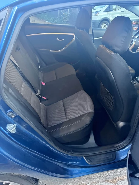 2016 Hyundai Elantra - Image 7 of 15