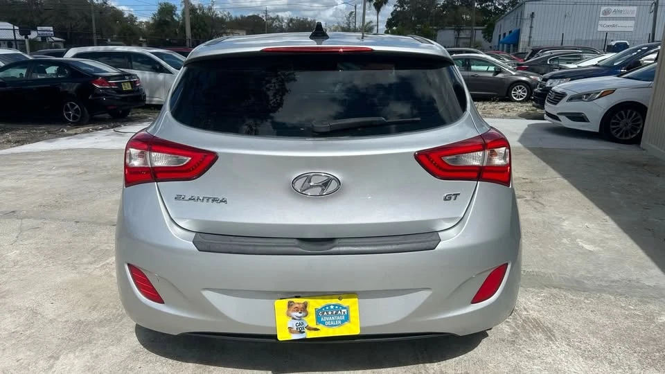 2016 Hyundai Elantra - Image 7 of 16