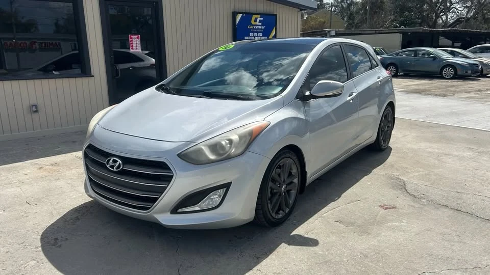 2016 Hyundai Elantra - Image 2 of 16