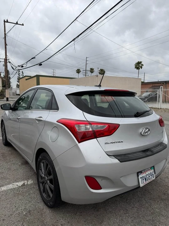 2016 Hyundai Elantra - Image 5 of 15