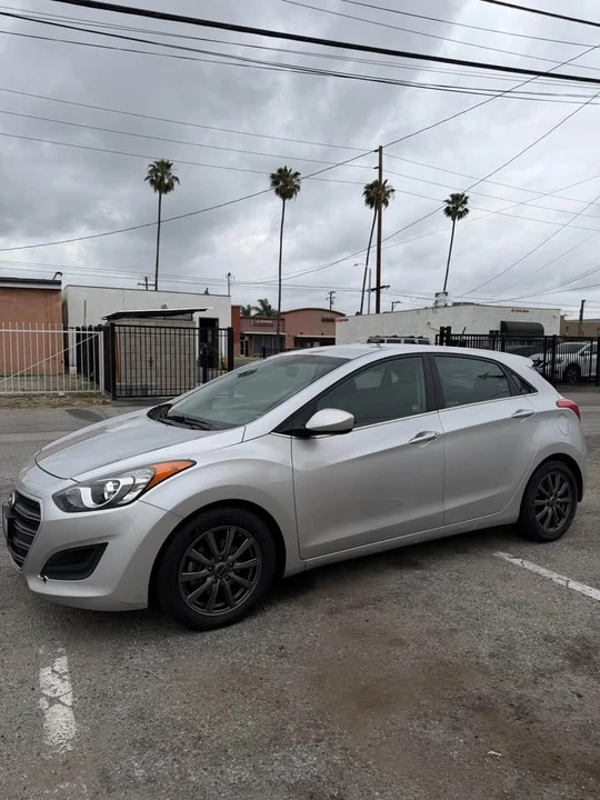 2016 Hyundai Elantra - Image 3 of 15