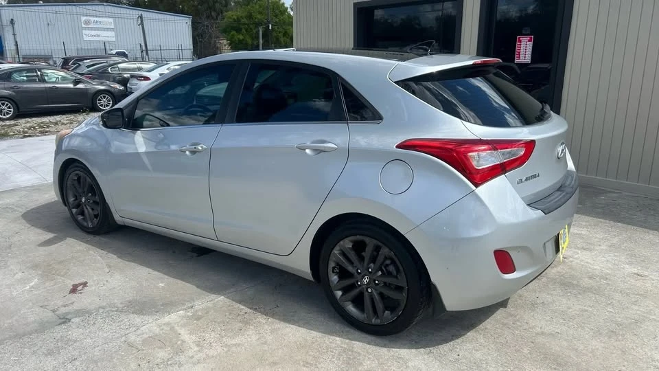 2016 Hyundai Elantra - Image 6 of 16