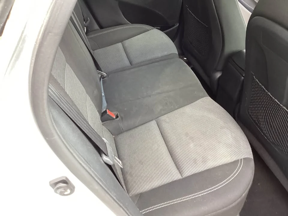 2016 Hyundai Elantra - Image 12 of 16