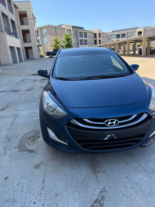 2016 Hyundai Elantra - Image 17 of 20