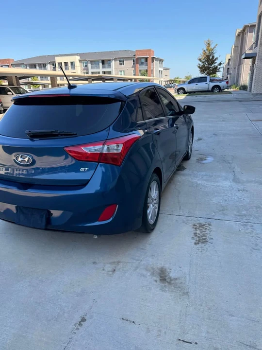 2016 Hyundai Elantra - Image 13 of 20