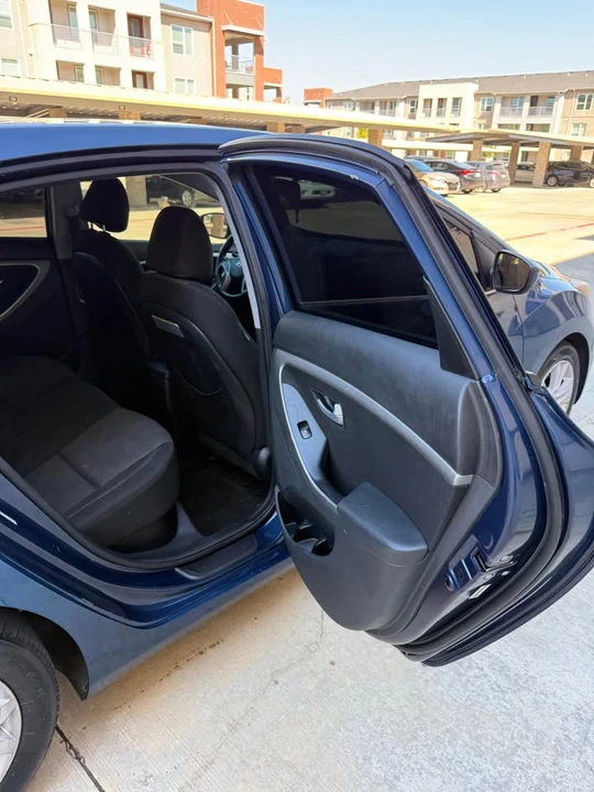 2016 Hyundai Elantra - Image 11 of 20
