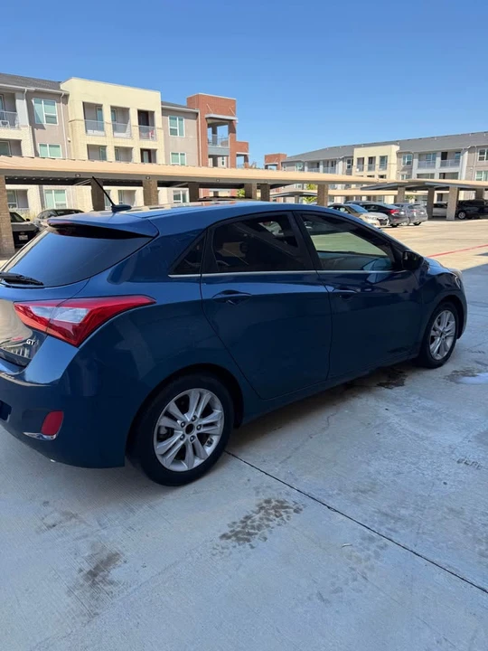 2016 Hyundai Elantra - Image 16 of 20