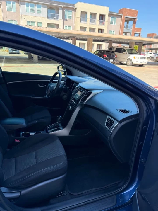 2016 Hyundai Elantra - Image 3 of 20