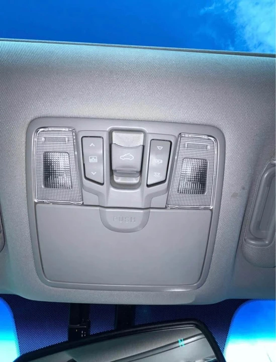 2016 Hyundai Elantra - Image 9 of 12