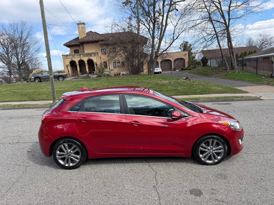2016 Hyundai Elantra - Image 6 of 15