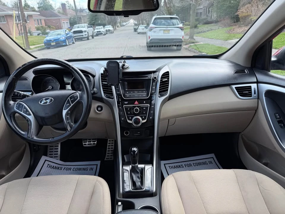 2016 Hyundai Elantra - Image 13 of 15