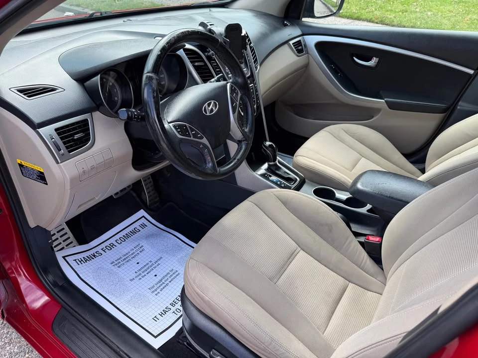 2016 Hyundai Elantra - Image 9 of 15