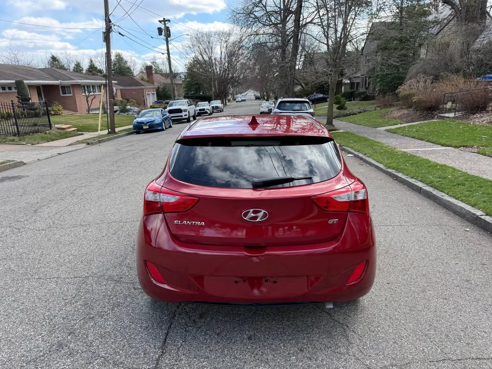 2016 Hyundai Elantra - Image 4 of 15