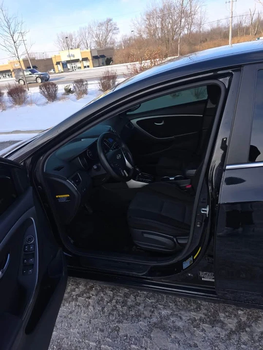 2016 Hyundai Elantra - Image 11 of 11