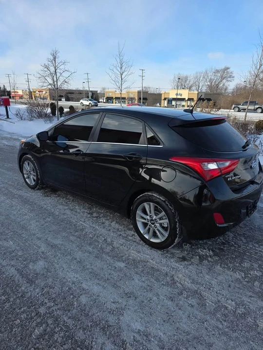 2016 Hyundai Elantra - Image 5 of 11