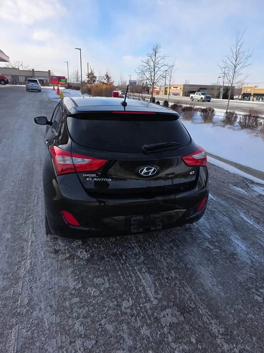 2016 Hyundai Elantra - Image 7 of 11