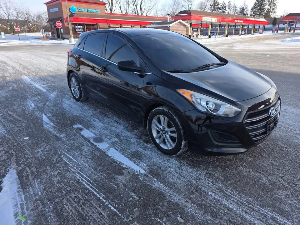 2016 Hyundai Elantra - Image 10 of 11