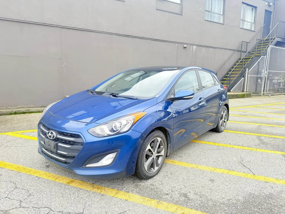 2016 Hyundai Elantra - Image 8 of 13