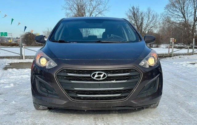 2016 Hyundai Elantra - Image 2 of 17