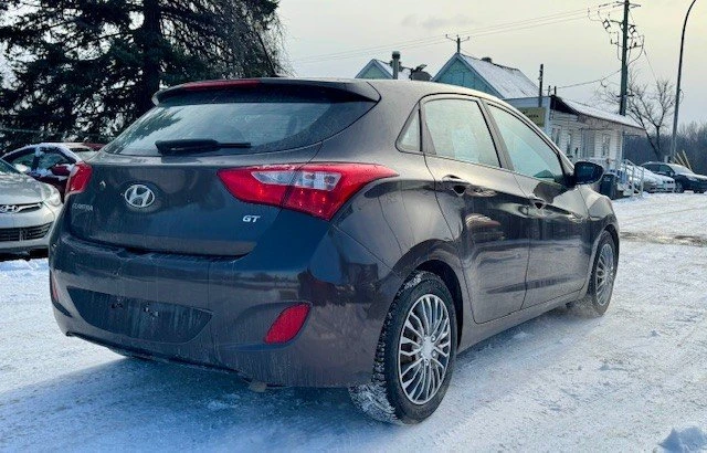 2016 Hyundai Elantra - Image 6 of 17