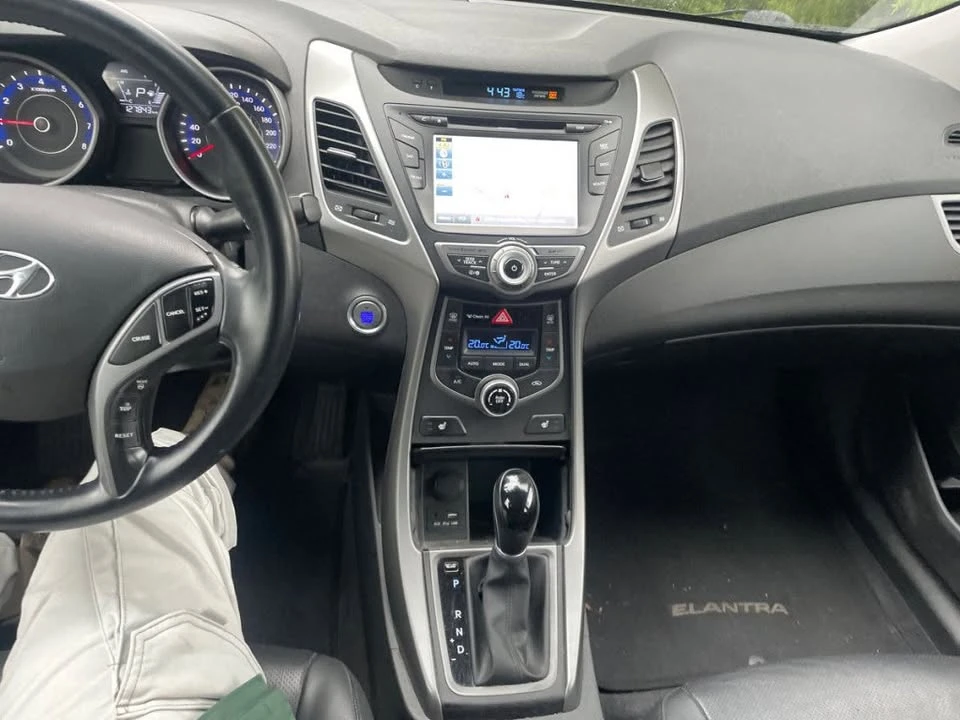 2016 Hyundai Elantra - Image 9 of 9