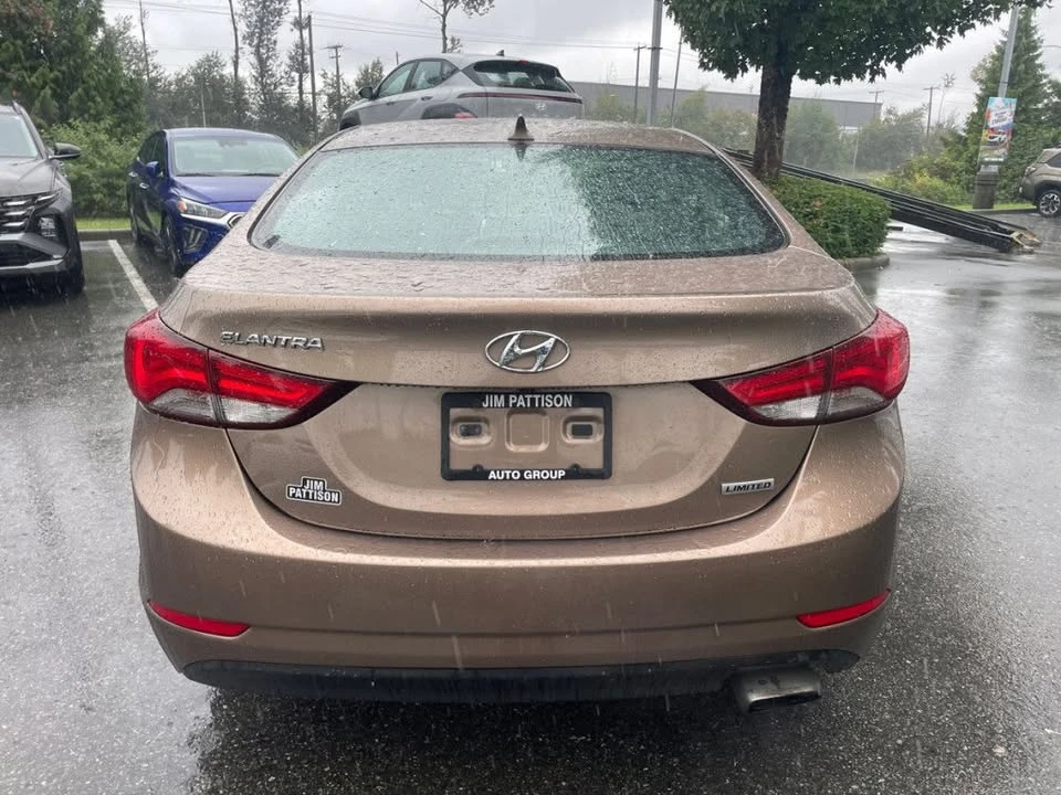 2016 Hyundai Elantra - Image 4 of 9