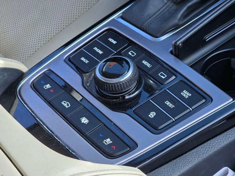2016 Hyundai Equus - Image 8 of 12