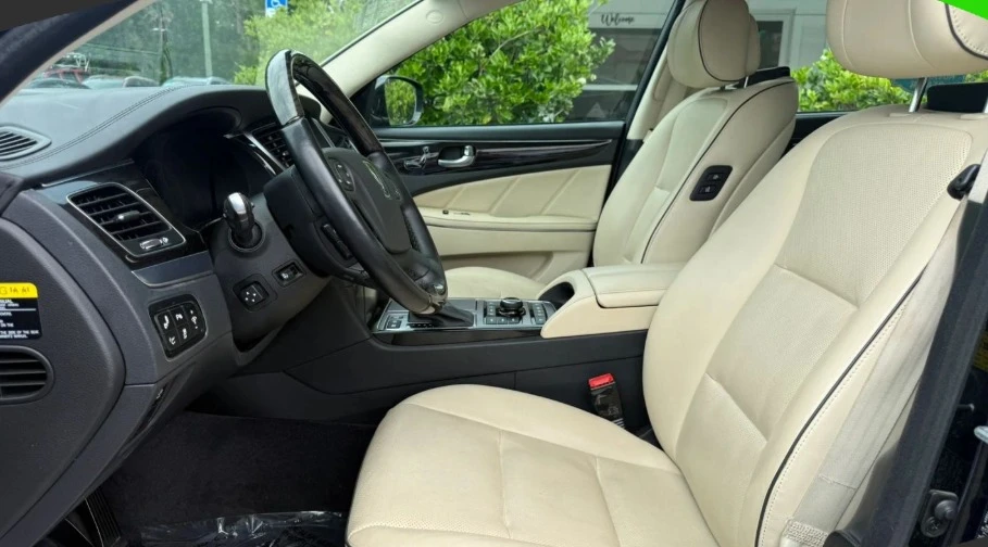 2016 Hyundai Equus - Image 8 of 12