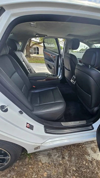 2016 Hyundai Equus - Image 10 of 17