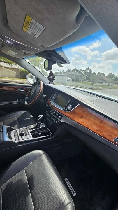 2016 Hyundai Equus - Image 12 of 17