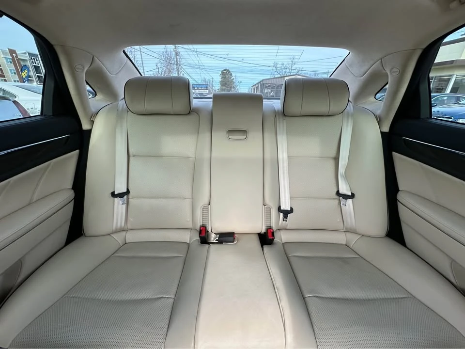 2016 Hyundai Equus - Image 13 of 20