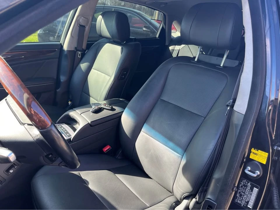 2016 Hyundai Equus - Image 8 of 16