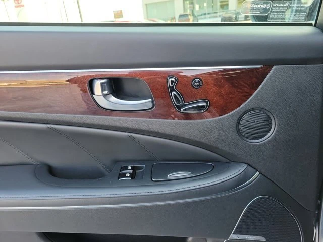 2016 Hyundai Equus - Image 10 of 18