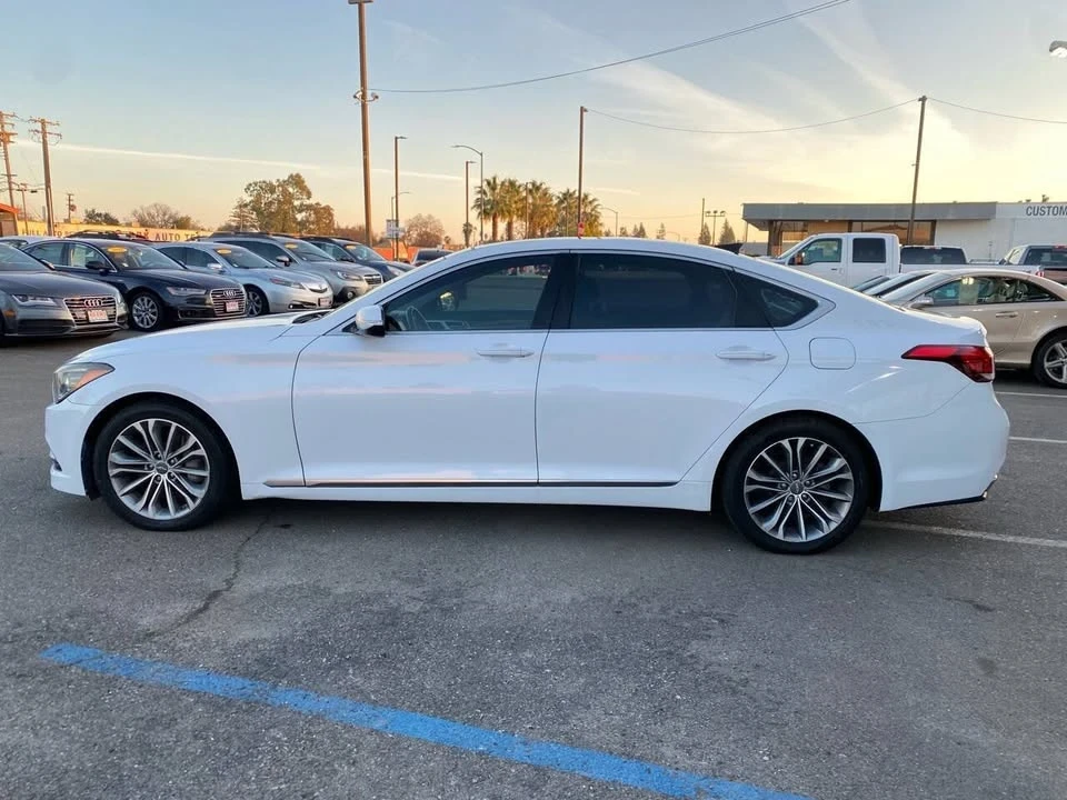 2016 Hyundai Genesis - Image 6 of 20