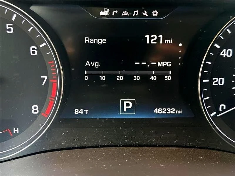 2016 Hyundai Genesis - Image 14 of 19
