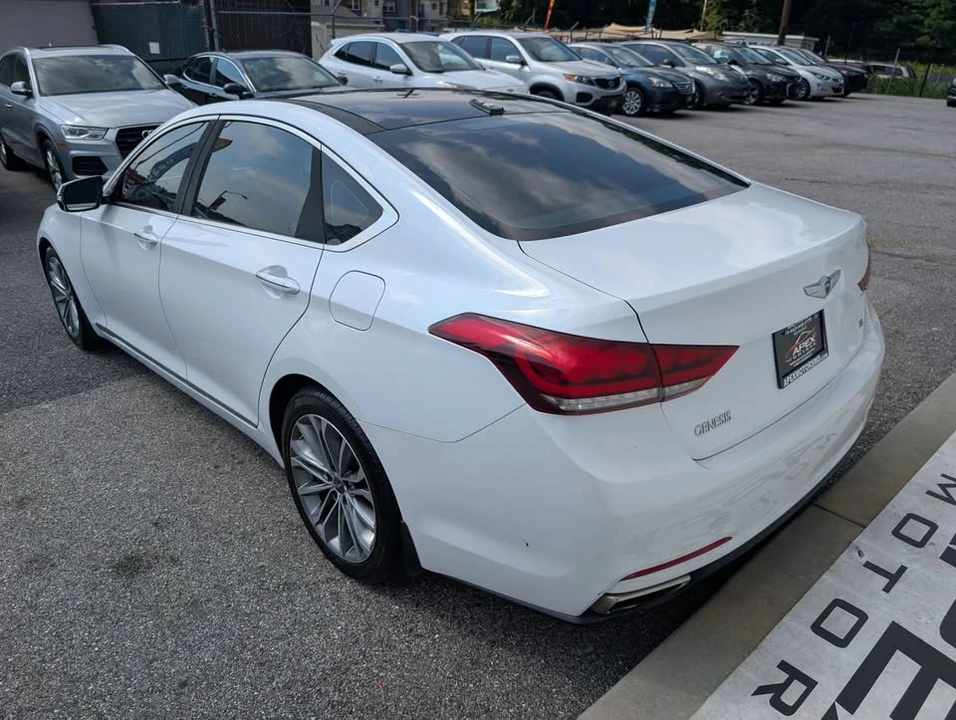 2016 Hyundai Genesis - Image 5 of 20