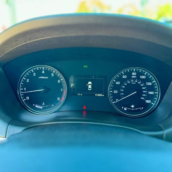 2016 Hyundai Genesis - Image 12 of 19