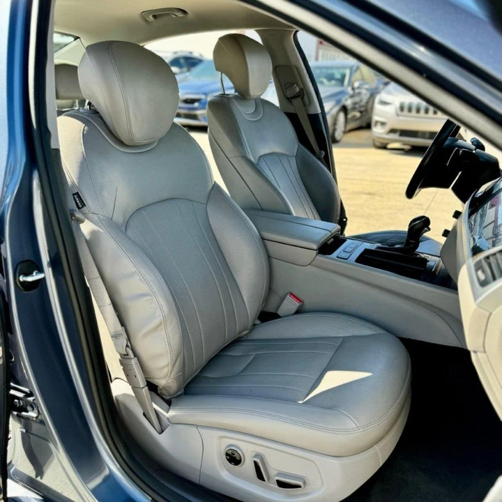 2016 Hyundai Genesis - Image 9 of 19