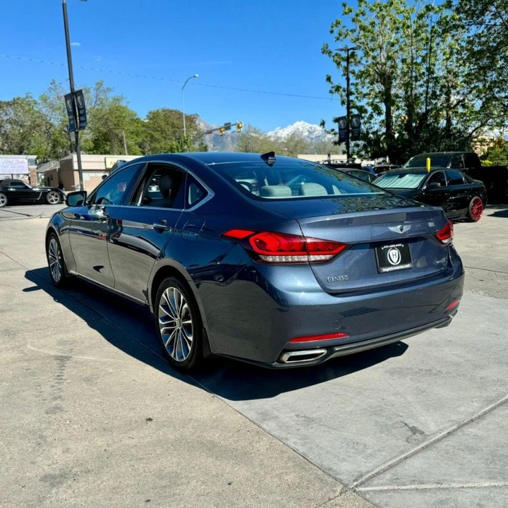 2016 Hyundai Genesis - Image 5 of 19