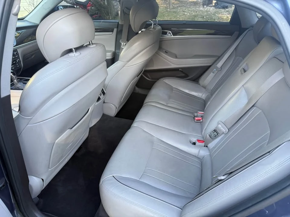 2016 Hyundai Genesis - Image 6 of 8