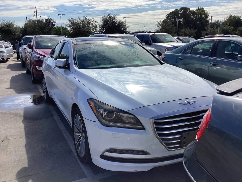 2016 Hyundai Genesis - Image 4 of 9