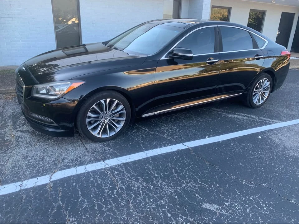 2016 Hyundai Genesis - Image 2 of 20
