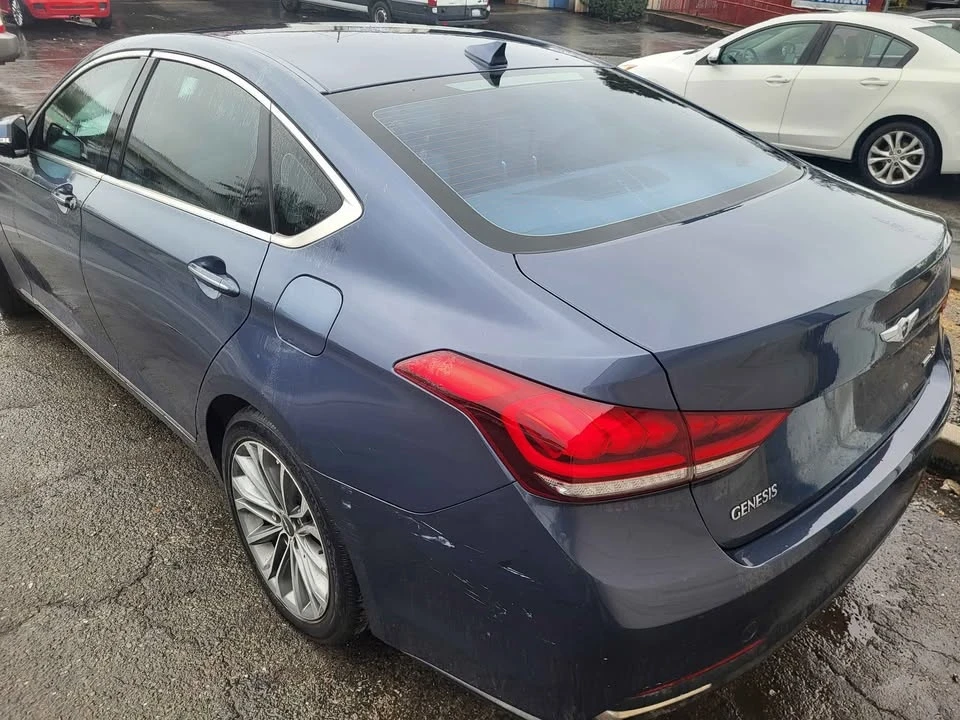 2016 Hyundai Genesis - Image 4 of 7