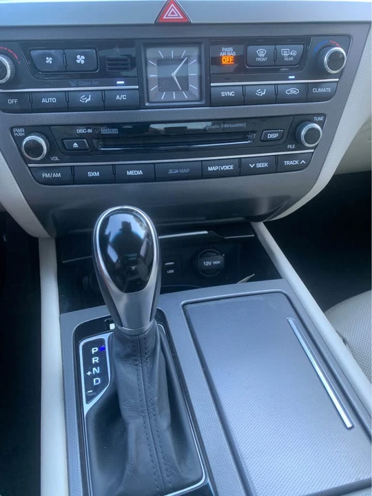 2016 Hyundai Genesis - Image 20 of 20
